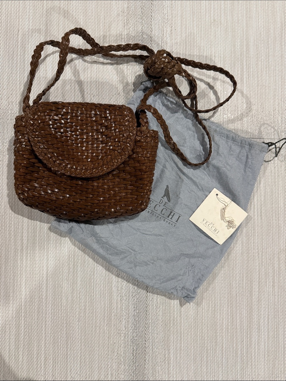 Vintage De Vecchi by Hamilton Hodge 1990 era